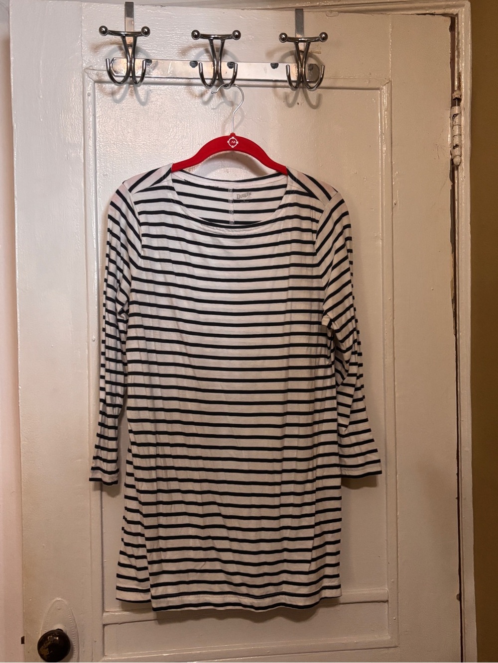 Duluth Trading Co White and Black Striped 3/4 Sleeve Tee